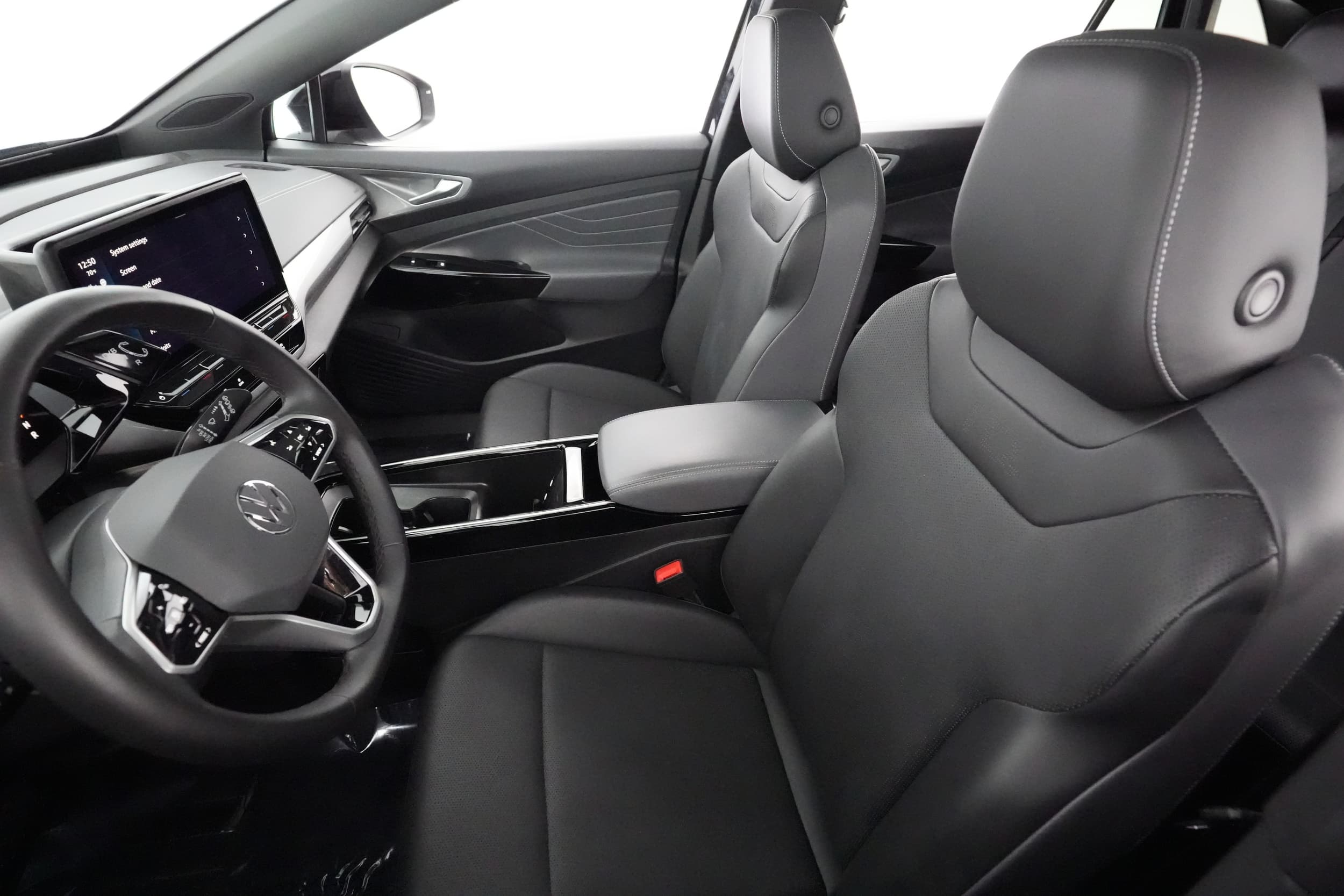 2023 Volkswagen ID.4 interior