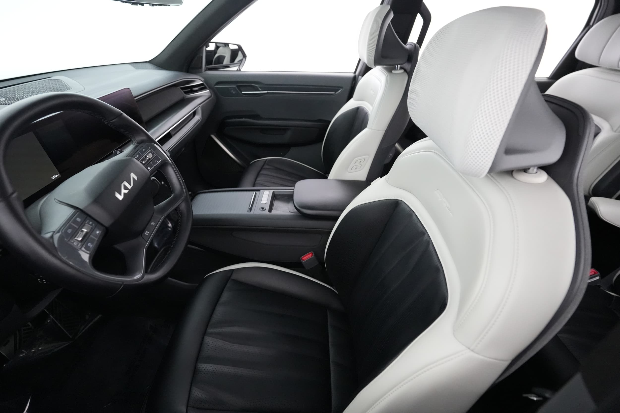 2024 Kia EV9 interior