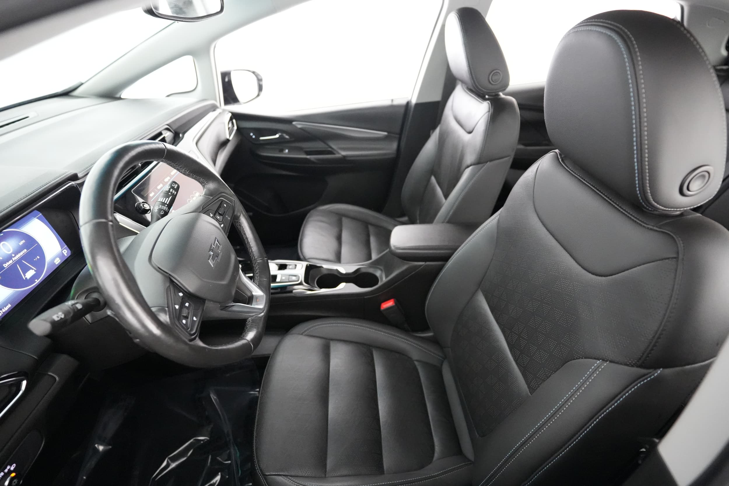 2022 Chevrolet Bolt EV interior