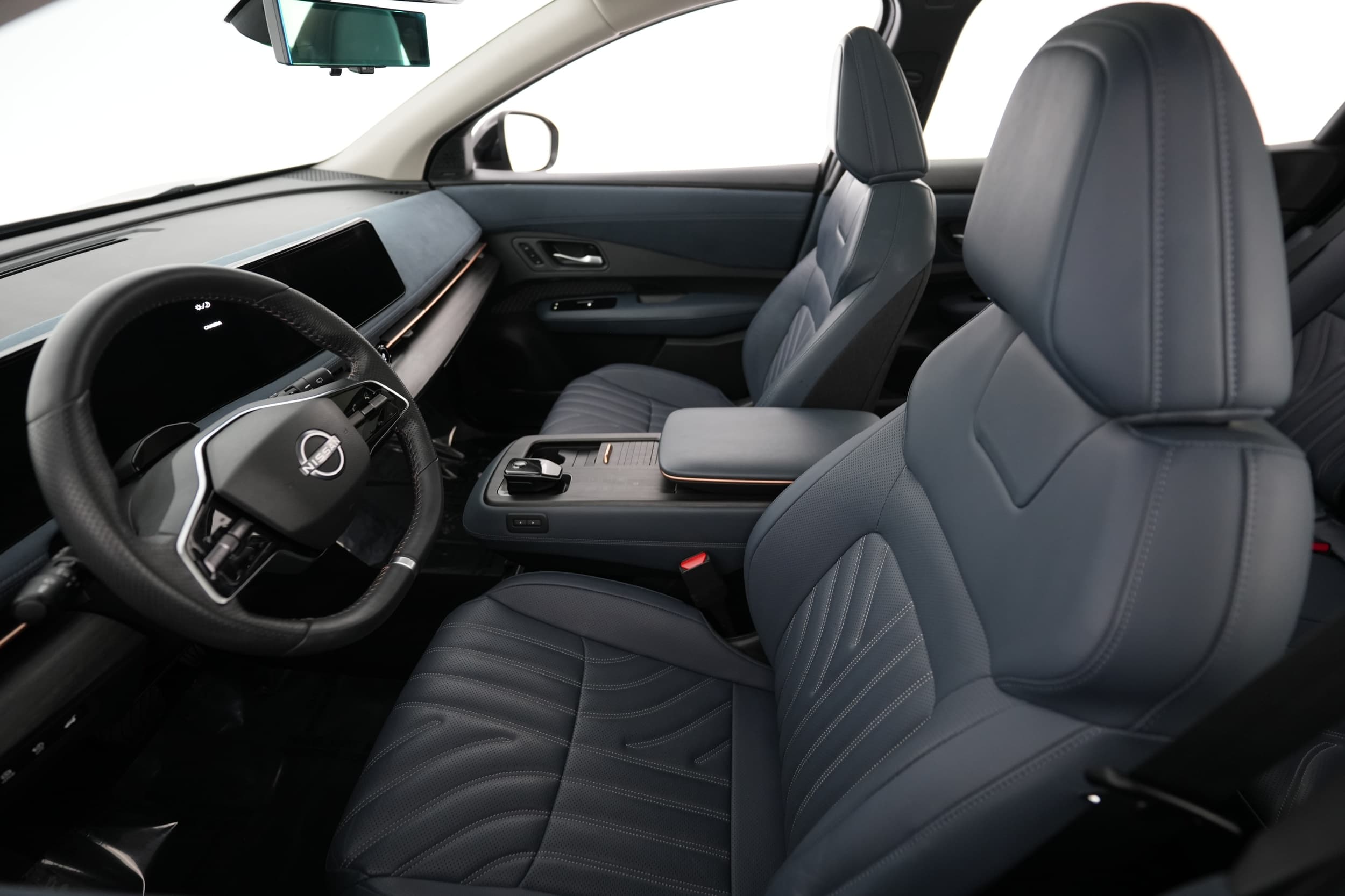 2024 Nissan Ariya interior